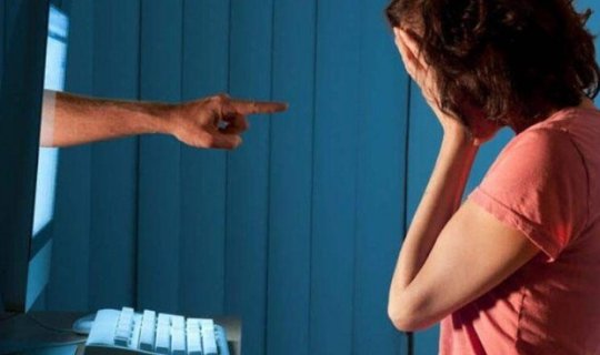 Sosial şəbəkələrin yaratdığı xəstəlik: kiberbullinq - beyni və bədəni zəhərləyir