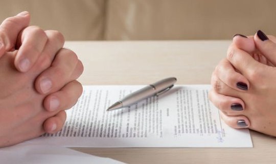 Azərbaycanlı kişi 350 manat verib RUS QADINLA EVLƏNDİ