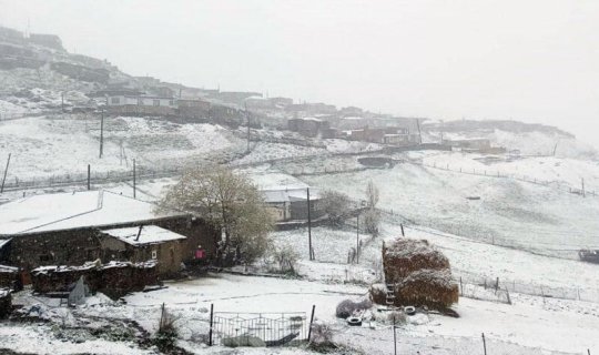 Quba və Qusara qar yağıb 