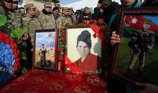 Körpə ikən anasını itirən şəhid...