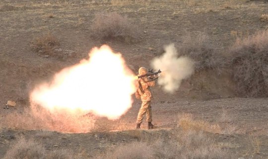 Azərbaycan Ordusu Naxçıvanda döyüş atışlı taktiki təlimlər keçirib - FOTOLAR