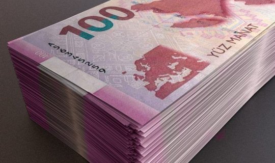 Sabiq gömrük rəisi dostunun 192 min manat pulunu mənimsədi