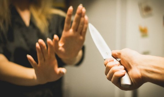 Bacısını vəhşicəsinə qətlə yetirən qardaş: məhkəmə...