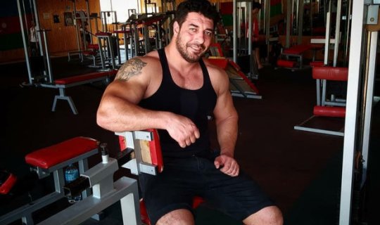 Bakıda məşhur “Pub”da müştərini döyüb öldürən idmançıdan xəbər var
