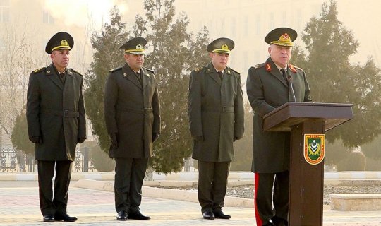 Naxçıvan Qarnizonu Qoşunlarında fərqlənən hərbçilər mükafatlandırılıb