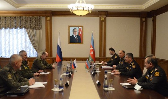 Zakir Həsənov Rusiya sülhməramlılarının yeni komandanını qəbul edib