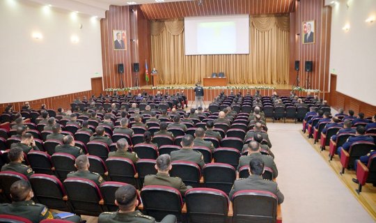 Azərbaycan Ordusunun kadr işləri üzrə heyətinin təlim-metodiki toplanışı keçirilib