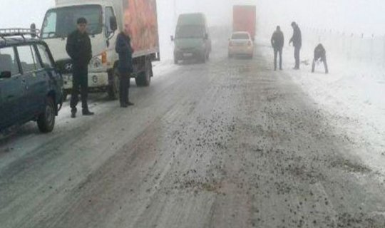 Bu rayonlara gedənlərə XƏBƏRDARLIQ: Yollar buz bağlayacaq