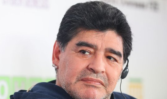 Ukraynada qəribə olay: Maradona döyməsi həyatlarını xilas etdi
