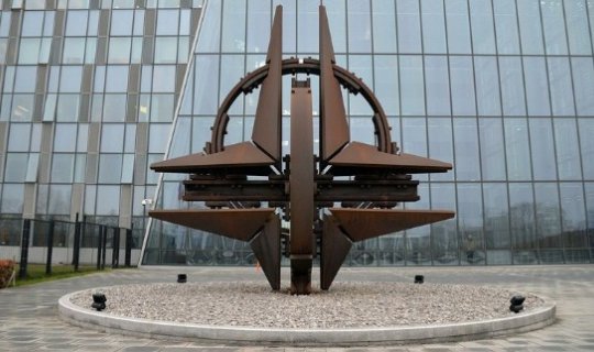 NATO-dan Rusiyaya ismarış: “130 təyyarəmiz, 200-dən çox gəmimiz, minlərlə qoşun hazırlıq vəziyyətindədir”