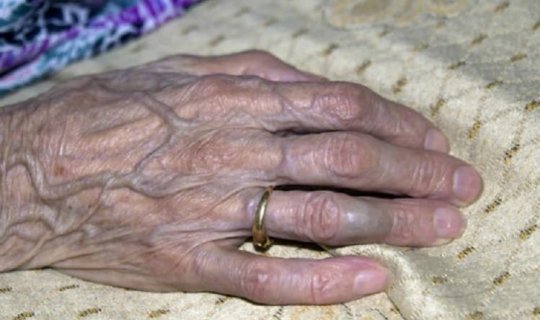 Şirvanda qardaş 70 yaşlı bacısını bogub öldürüb, sonra isə...