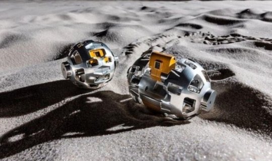 Oyuncaqlar şirkəti Ayın səthinə mini-robot göndərəcək