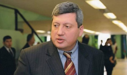 Sabiq nazir: Rusiya Cənubi Qafqazdan gedir, yerini Türkiyəyə verir