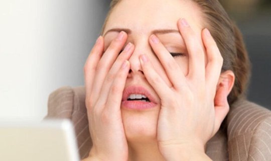 Günə yorğun və stressli başlamağımıza səbəb nədir?