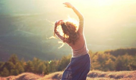 Xoşbəxtlik hormonu Oksitosini necə artırmalı? - 7 ÜSUL