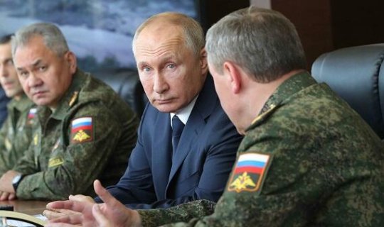 Kremldə parçalanma iddiaları: Putin ikitərəfli təzyiqlər altında qalıb