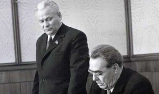 “Qonorarla dolananlar”xa0– Stalin, Brejnev, Andropov maaşlarının iki qatı qədər qazanırmışlar