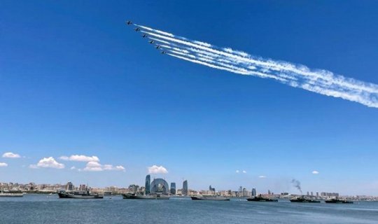 Azərbaycan və Türkiyə hərbi pilotları müxtəlif təyyarələrdə nümunəvi birgə uçuşları icra edib