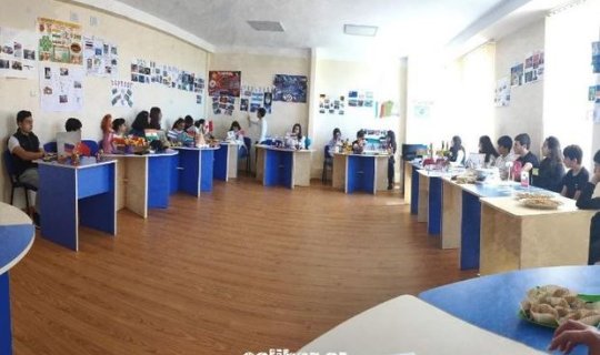 “Caliber”: Ermənistanda coğrafiya müəllimi üçün “edam ağacı” qurulub - VİDEO