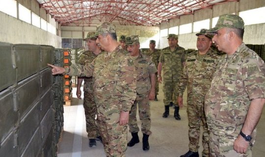 Nazir Kəlbəcər və Laçında hərbi obyektlərə baxış keçirib - FOTO/VİDEO