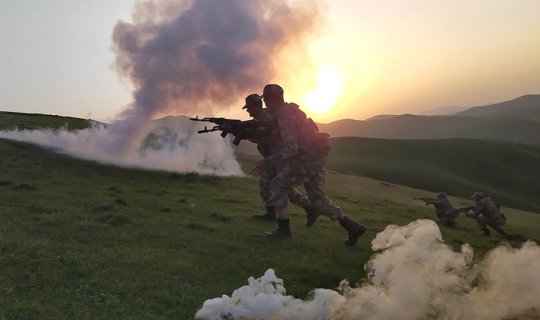 Hərbi vəzifəlilərin təlim toplanışı davam edir - FOTO