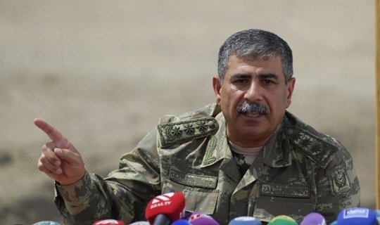 Müdafiə naziri ordu komandanlarına yeni tapşırıqlar verib