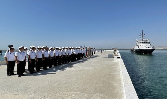 Rusiyanın hərbi gəmiləri Bakıya gəlib - FOTO