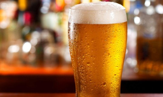 Pivə daha çox kişilərə, yoxsa qadınlara zərər verir?