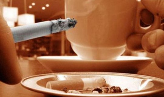 Çay içərkən siqaret çəkənlərə ciddi XƏBƏRDARLIQ