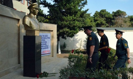 Qazaxıstanın nümayəndə heyəti MN-in Hərbi Polis İdarəsini ziyarət edib - FOTOLAR
