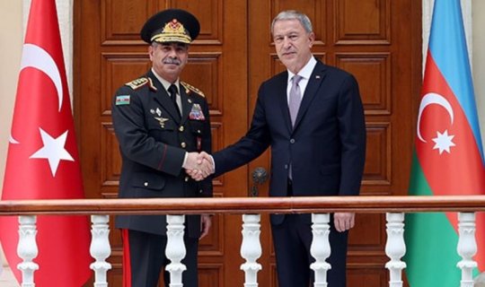 Zakir Həsənov Hulusi Akarla telefonla danışdı