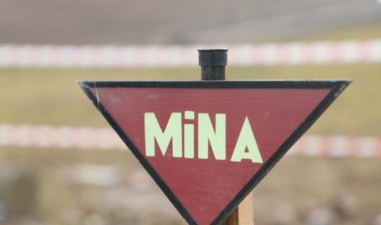 Ağdamda yolun inşası zamanı mina partlayıb: xəsarət alanlar var