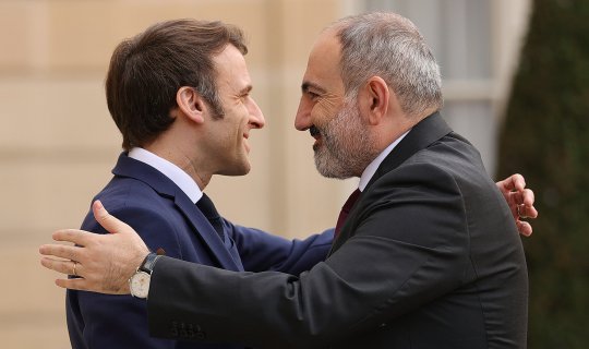 Makron Fransanı ifşa etdi: Rəsmi Parisin sülh prosesində vasitəçiliyi təhlükəlidir