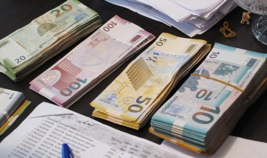 Büdcə profisiti 12 dəfə artdı