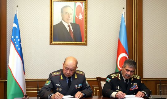 Azərbaycan və Özbəkistan müdafiə nazirlikləri arasında ikitərəfli əməkdaşlıq planı imzalanıb