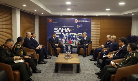 Azərbaycan və Türkiyə müdafiə nazirləri görüşüb