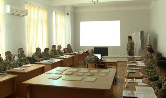 Azərbaycan hərbçilərinin komanda-qərargah təlimi keçirilirxa0 - FOTO