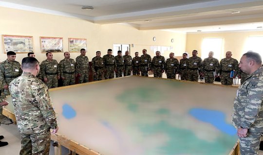 Azərbaycan Ordusunun Raket və Artilleriya Qoşunlarında təlim keçirilib - FOTO/VİDEO
