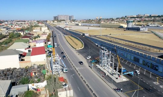 Xocəsəndə yeni yerüstü piyada keçidi tikilir