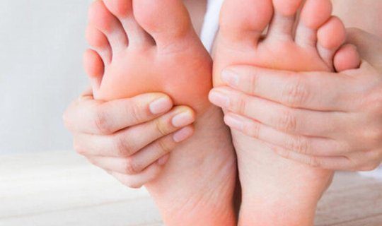Ayaqlarınızın daim üşüməsi hansı xəstəlikdən xəbər verir?