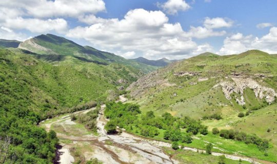 Laçın dəhlizi ilə sülhməramlıların məsuliyyət zonasına silahlar daşınır - FOTO