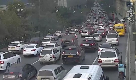 15 küçə və prospektdə tıxac var - SİYAHI