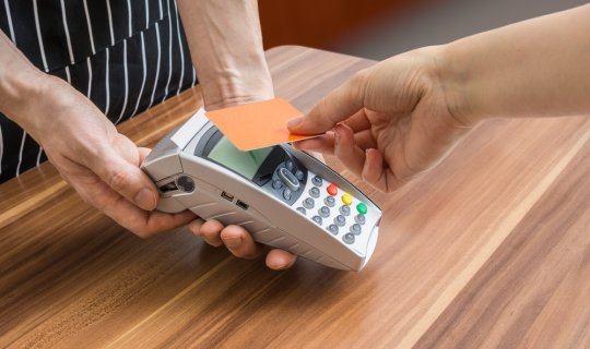 Mərkəzi Bank: Təmassız ödənişlər 3 dəfə artıb