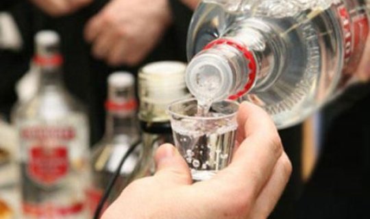 Alkoqollu içki gözləri kor edə bilir – Xəbərdarlıq