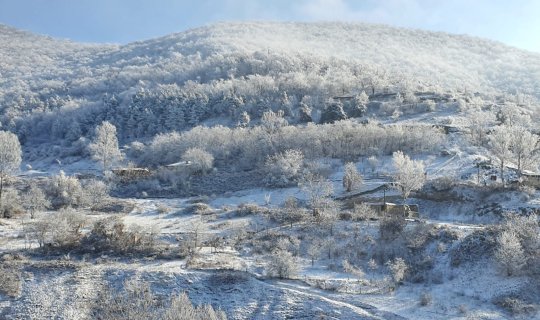 Ağ örpəyə bürünən Laçın... - FOTO