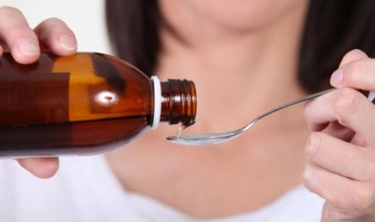 18 uşağın ölümünə səbəb olan öskürək siropunun istehsalı dayandırıldı