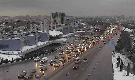 Bakıda tıxac olan yollar - SİYAHI