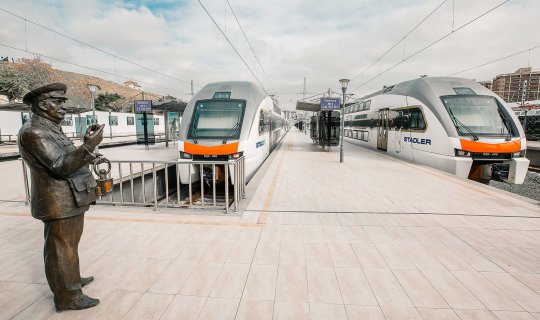 Dəmir yolu ilə sərnişindaşımalar 82% artıb