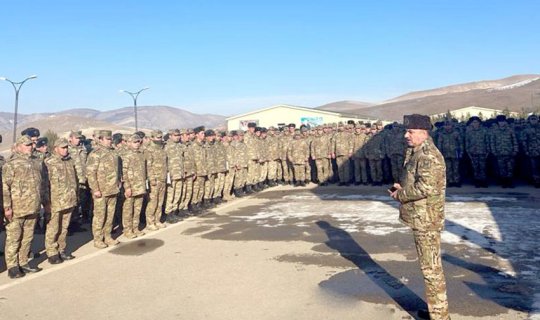 Hərbi qulluqçularla mənəvi-psixoloji mövzuda söhbətlər aparılıb - FOTO