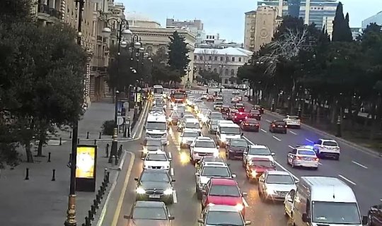Bakıda tıxac olan yollar açıqlandı - SİYAHI